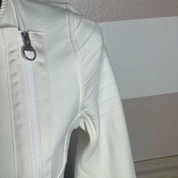 ATHLETA Moto Jacket in Magnolia Off- White, Size Small - Picture 5 of 16